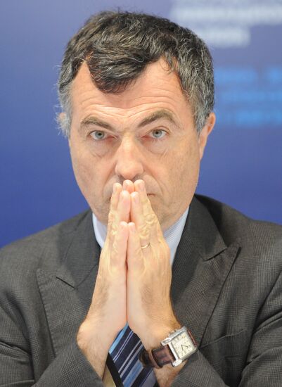 Airbus senior managers hold news conference