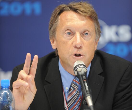 Airbus senior managers hold news conference