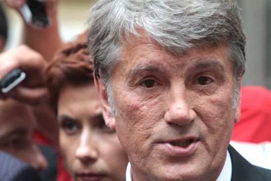 Viktor Yushchenko provides testimony in Tymoshenko's trial