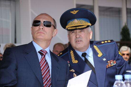 Vladimir Putin visits International Aviation and Space Show