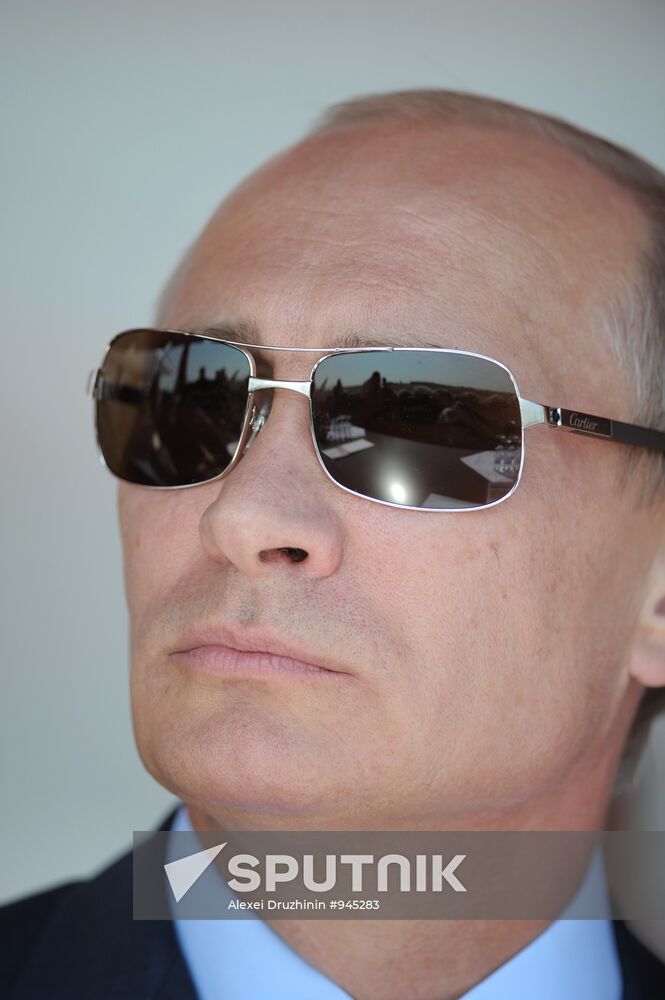 Vladimir Putin visits International Aviation and Space Show