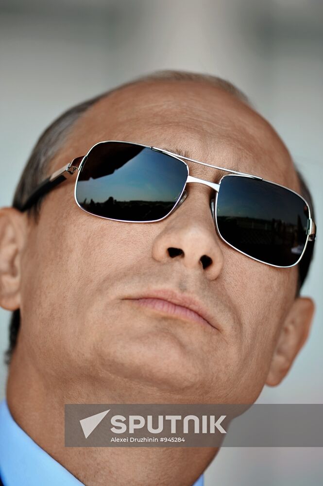 Vladimir Putin visits International Aviation and Space Show