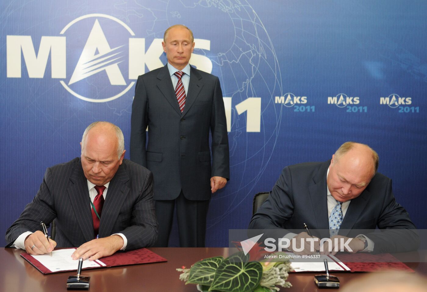 Vladimir Putin attends MAKS international air show