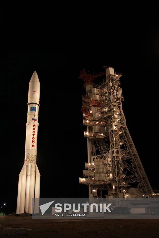 Proton-M missile with Russian Express AM-4 satellite launched