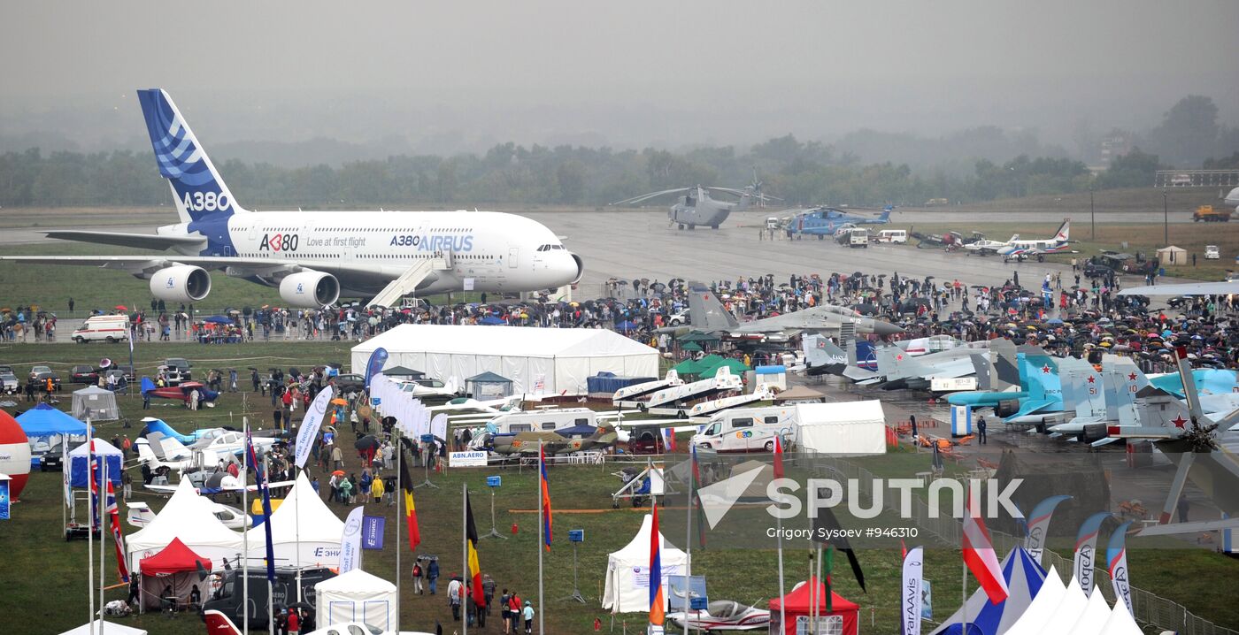 MAKS-2011 10th International Aviation and Space Show. Day 5