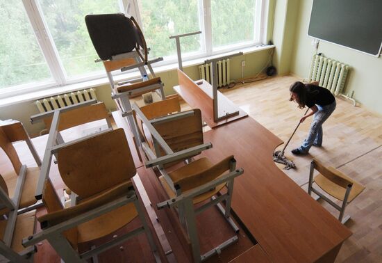 Preparations for new school year in Veliky Novgorod