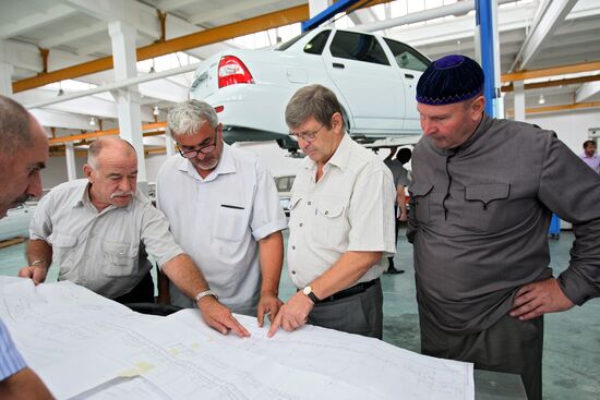 Lada Priora car first batch manufactured in Chechnya