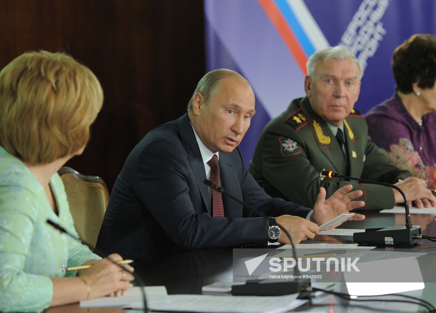 Vladimir Putin chairs All-Russian People's Front council meeting