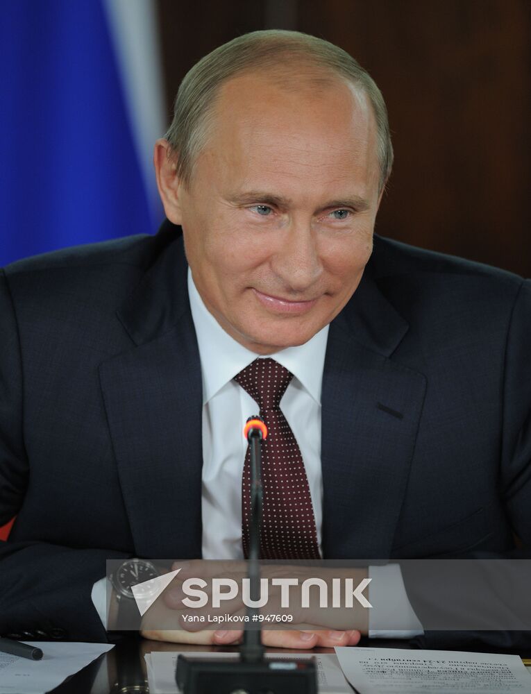 Vladimir Putin chairs All-Russian People's Front council meeting