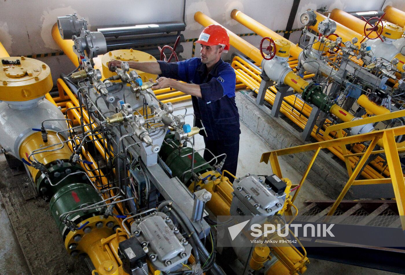 Construction of Sakhalin-Khabarovsk-Vladivostok pipeline