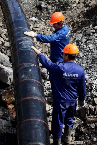Construction of Sakhalin-Khabarovsk-Vladivostok pipeline