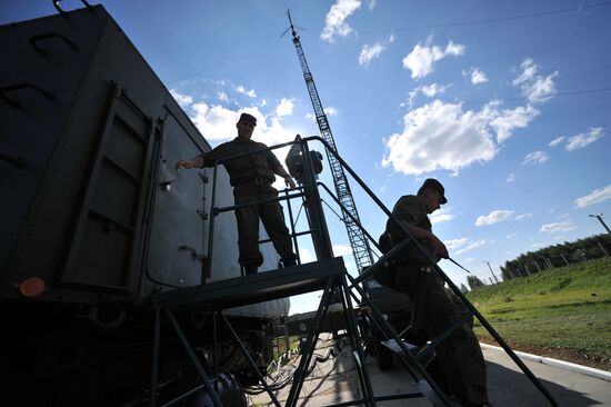 C-400 "Triumph" missiles protect air lines of Moscow