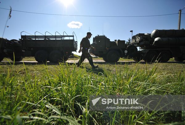 C-400 "Triumph" missiles protect air lines of Moscow