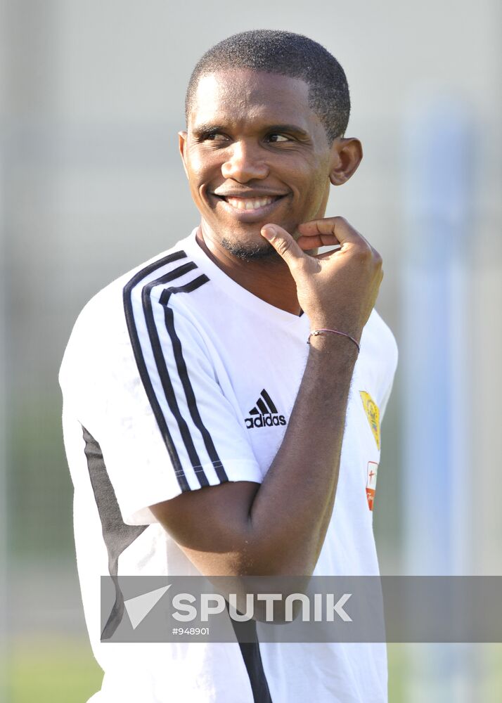 Football. New player Samuel Eto'o trains with FC Anji