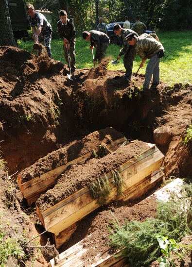 Reburial of World War II soldiers in Novgorod region