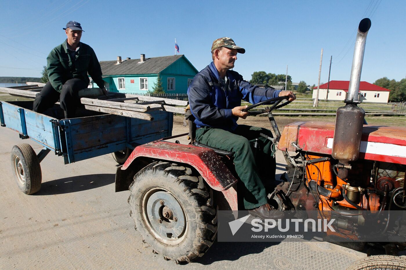 Tractor heads out to work in Vershinino village