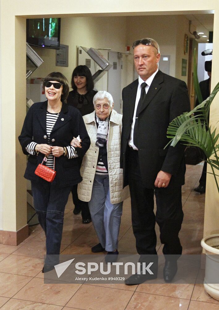 Mireille Mathieu's press conference on Spasskaya Tower festival