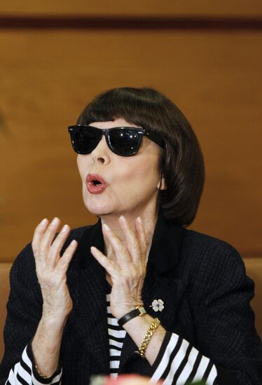 Mireille Mathieu's press conference on Spasskaya Tower festival