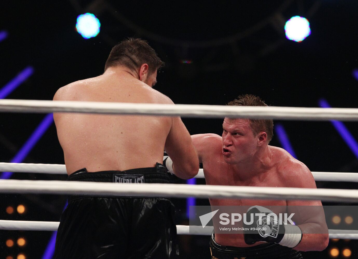Boxing. WBA title fight Alexander Povetkin and Ruslan Chagaev
