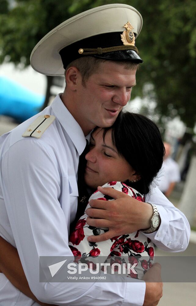 Unit of warships leave Vladivostok for Gulf of Aden