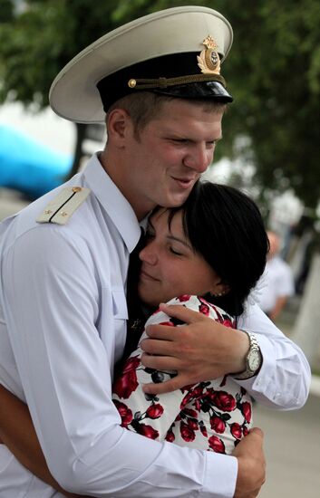 Unit of warships leave Vladivostok for Gulf of Aden
