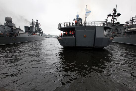 Unit of warships leave Vladivostok for Gulf of Aden