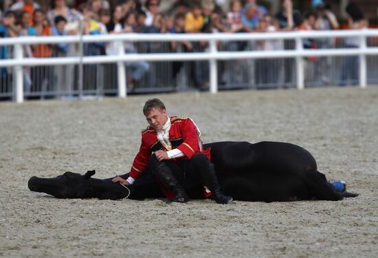 Preparing for Spasskaya Tower Festival
