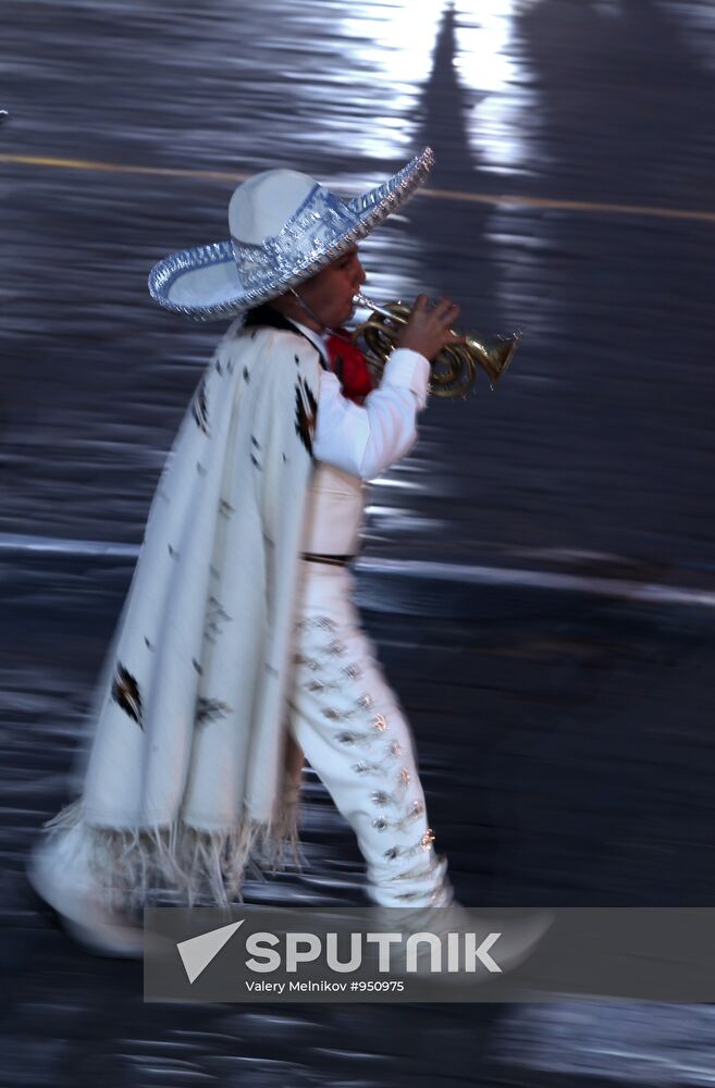 Preparing for Spasskaya Tower Festival