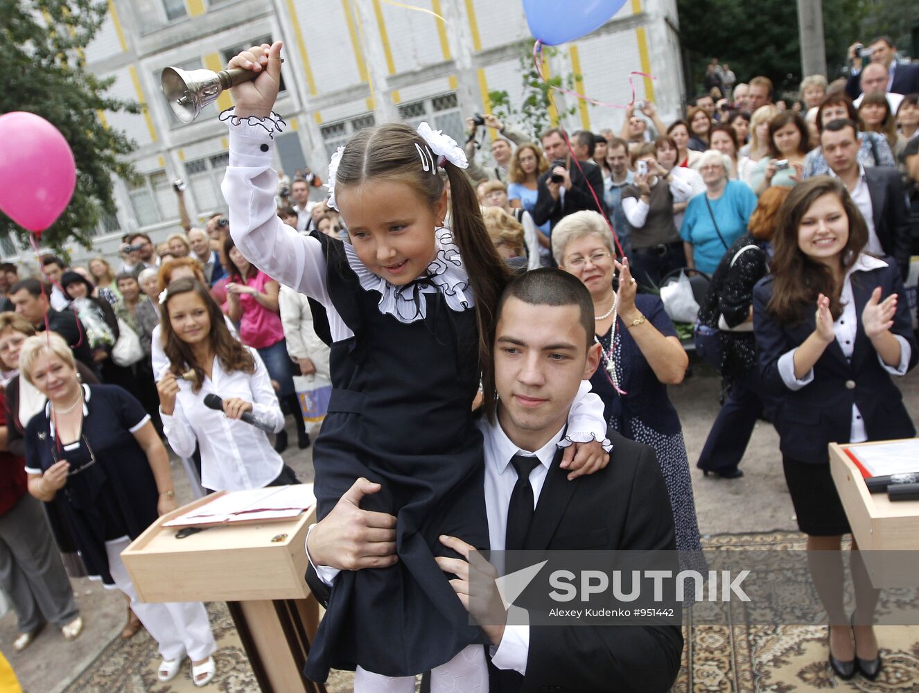 Russian schools on Knowledge Day