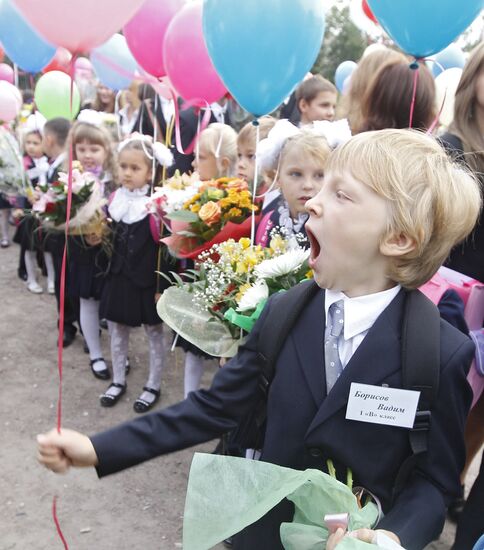 Russian schools on Knowledge Day