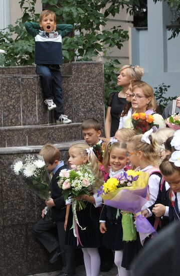 Russian schools on Knowledge Day