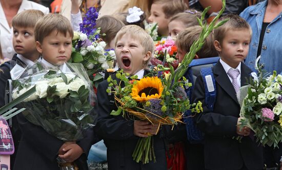 Russian schools on Knowledge Day