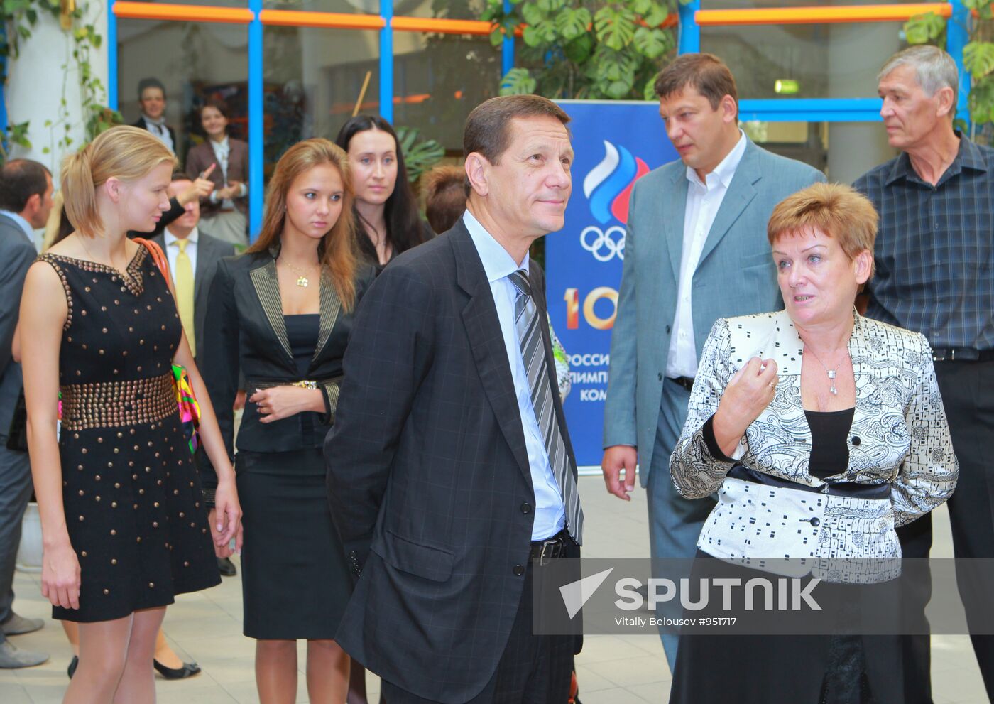 Olympic lesson by Alexander Zhukov in Moscow school
