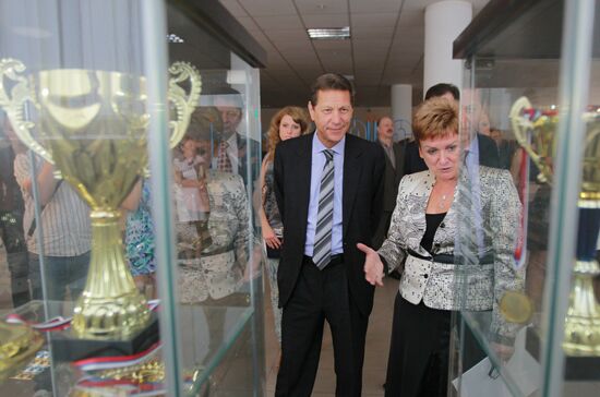 Olympic lesson by Alexander Zhukov in Moscow school