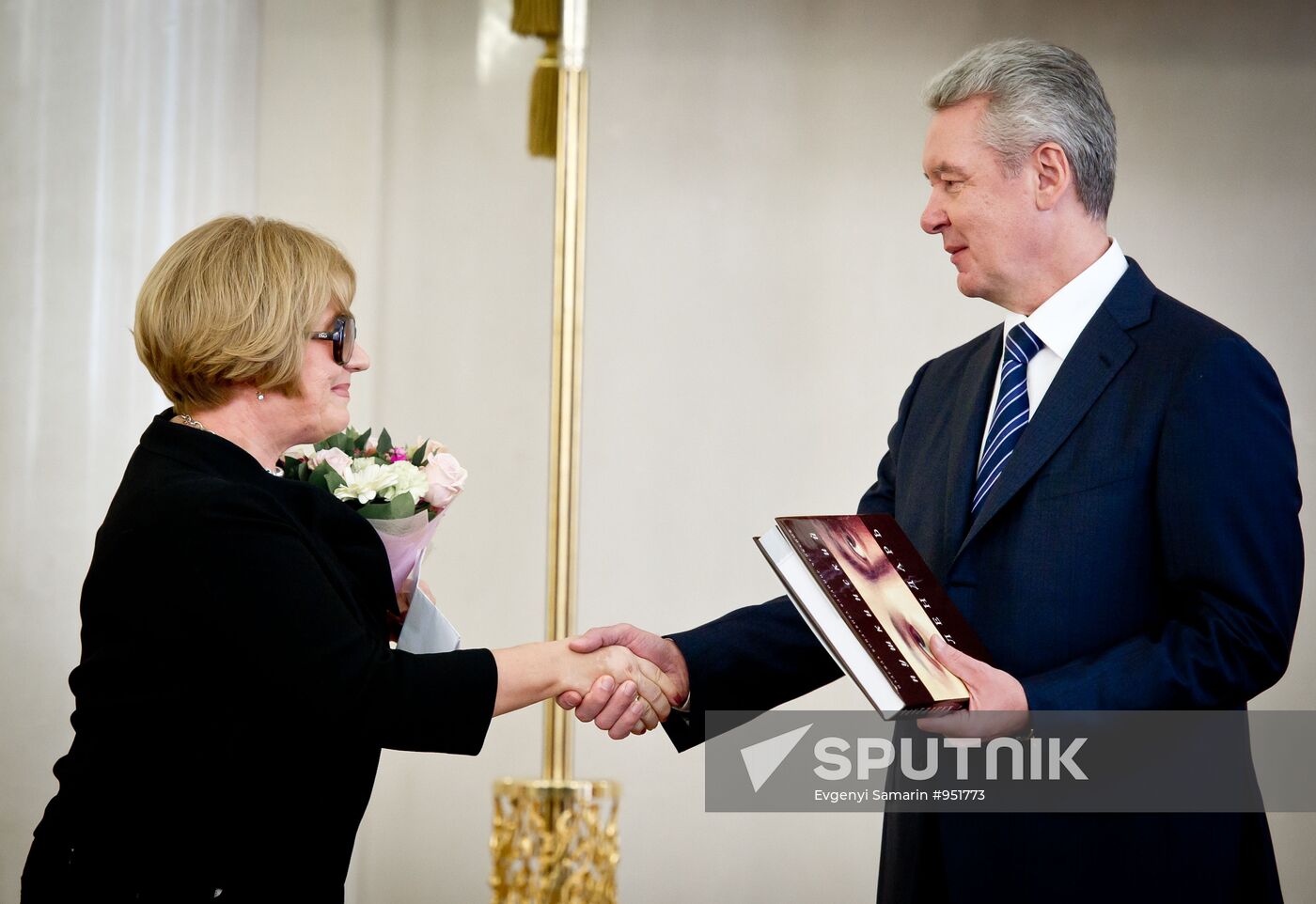 Moscow Mayor hands out awards in literature and art