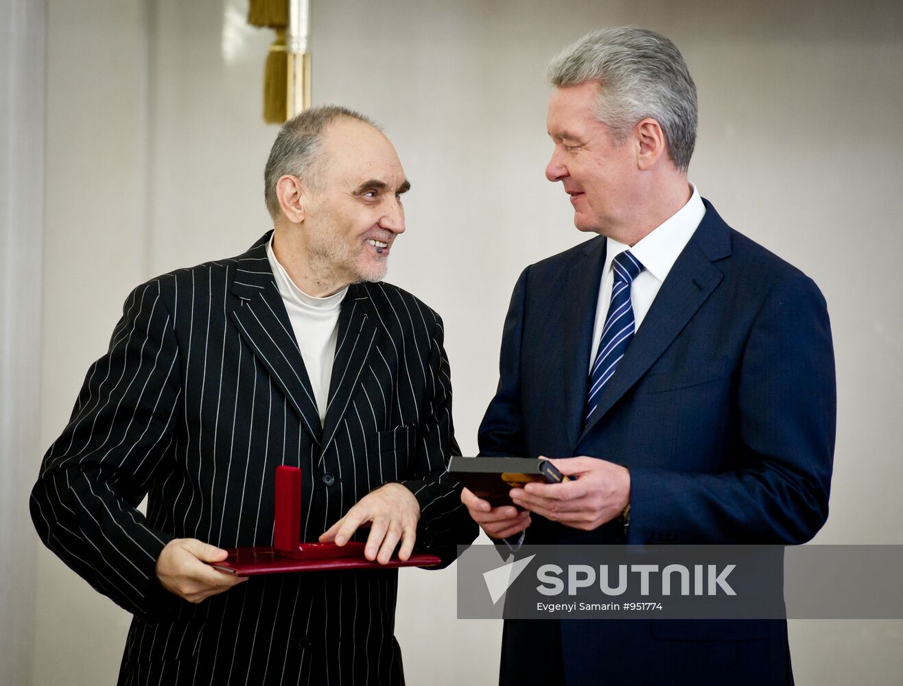 Moscow Mayor hands out awards in literature and art