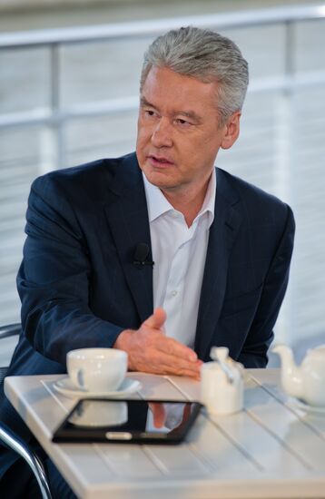 Russia-24 TV network interviews Moscow mayor