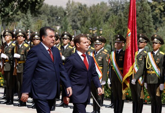 Dmitry Medvedev visits Tajikistan