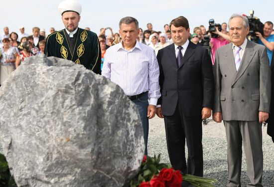 Breaking ground for temples to honor Bulgaria shipwreck victims