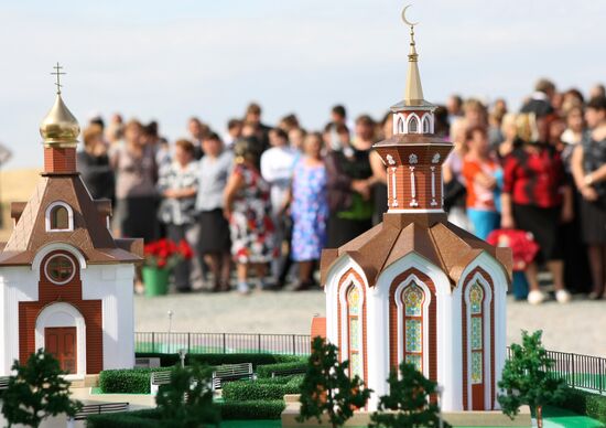Breaking ground for temples to honor Bulgaria shipwreck victims