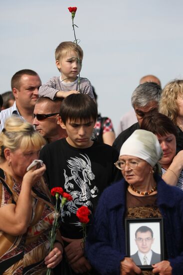 Breaking ground for temples to honor Bulgaria shipwreck victims