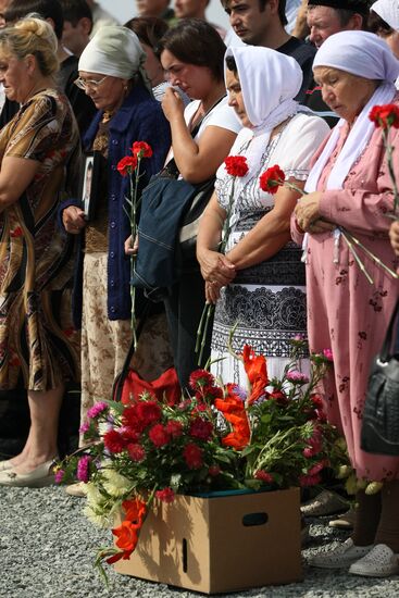 Breaking ground for temples to honor Bulgaria shipwreck victims