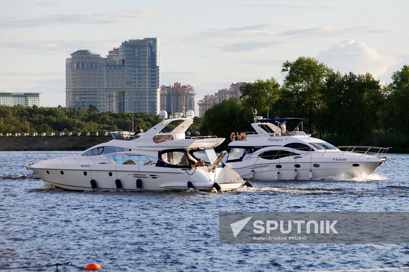 Millionaire Boat Show-2011