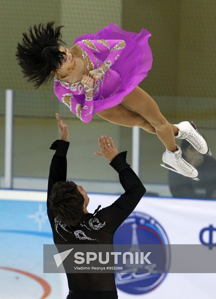 Yuko Kawaguti and Alexander Smirnov