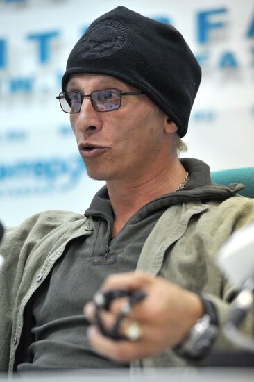 News conference by Ivan Okhlobystin