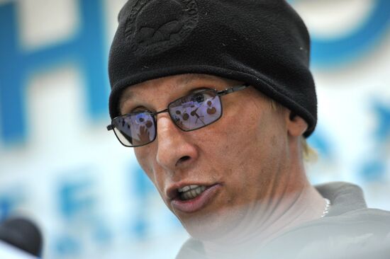 News conference by Ivan Okhlobystin