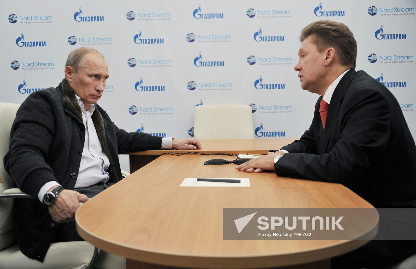 Vladimir Putin visits North Western Federal District