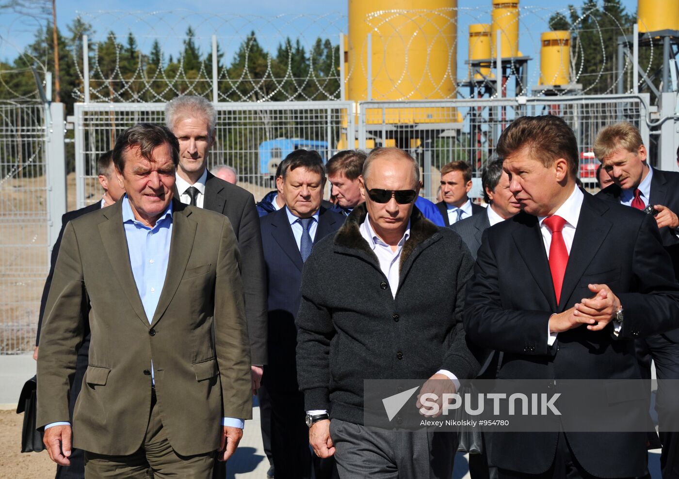 Vladimir Putin visits North Western Federal District