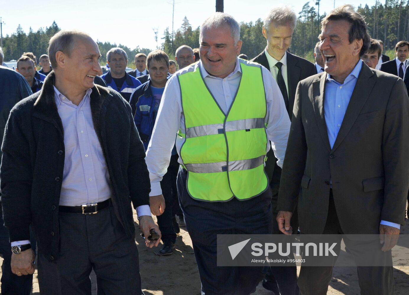 Vladimir Putin visits North Western Federal District