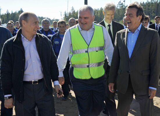 Vladimir Putin visits North Western Federal District